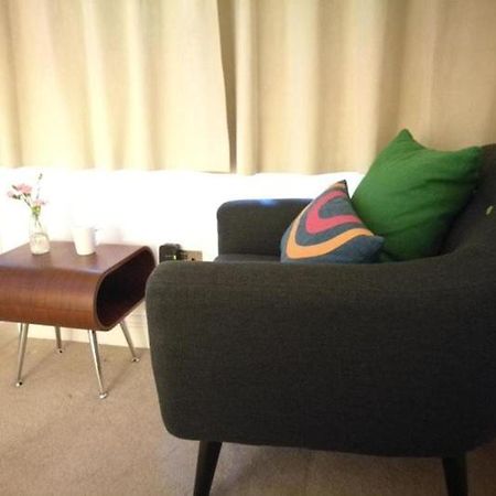 Lovet Homestay London Bagian luar foto