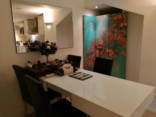 Lovet Homestay London Bagian luar foto