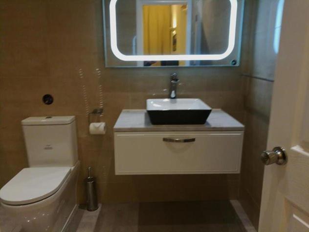 Lovet Homestay London Bagian luar foto