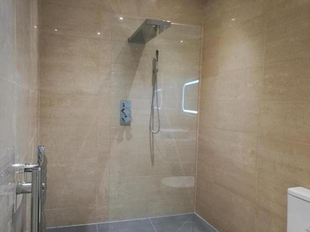 Lovet Homestay London Bagian luar foto